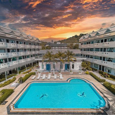 Blue Carina Hotel Phuket Exteriör bild