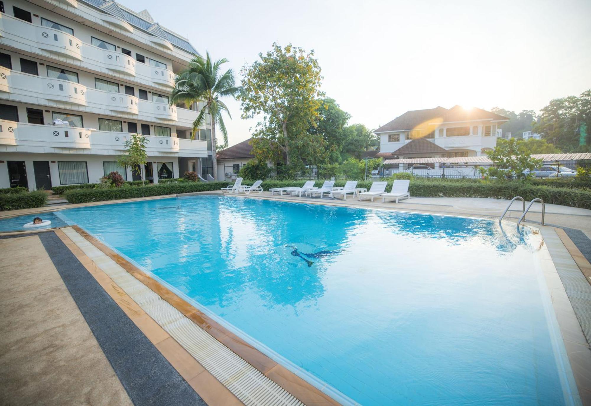 Blue Carina Hotel Phuket Exteriör bild