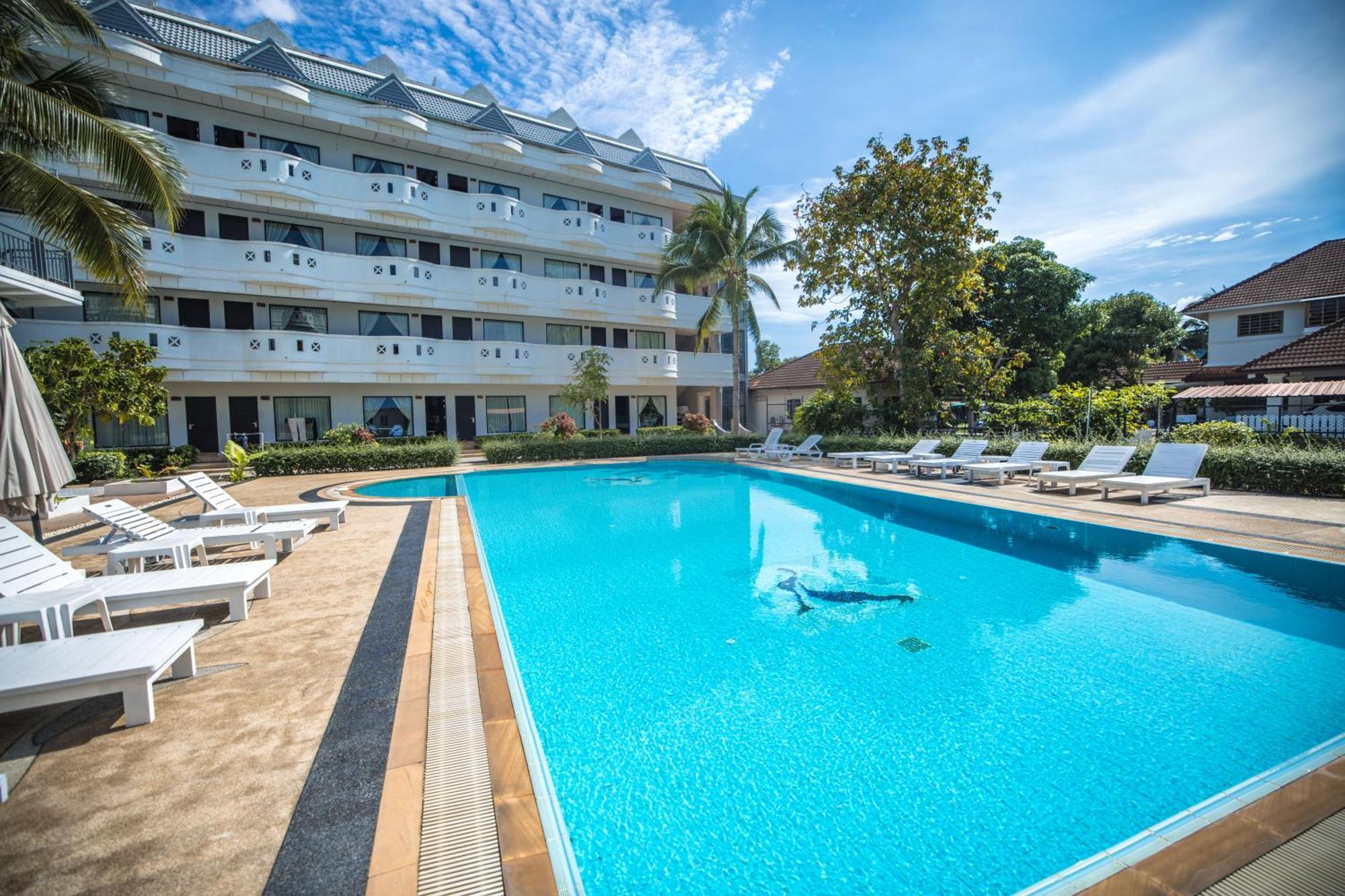 Blue Carina Hotel Phuket Exteriör bild