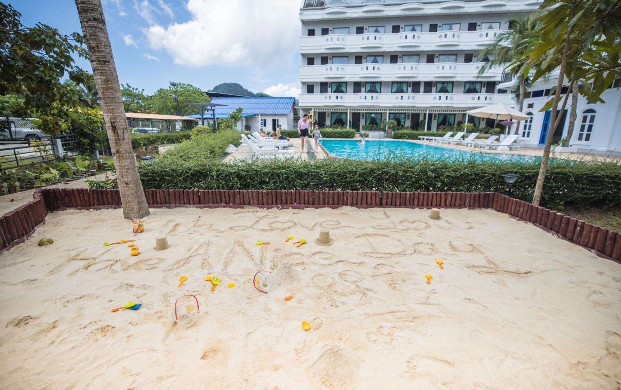 Blue Carina Hotel Phuket Exteriör bild